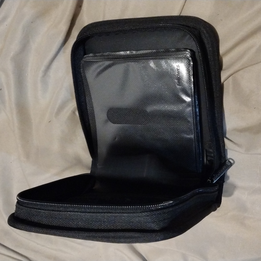 Fellowes CD Case - Picture 3 of 3